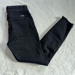 Kancan Mid Rise Distressed Skinny’s